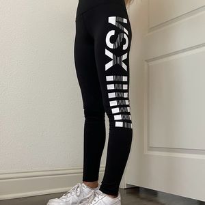 VICTORIAS SECRET SPORT LEGGINGS